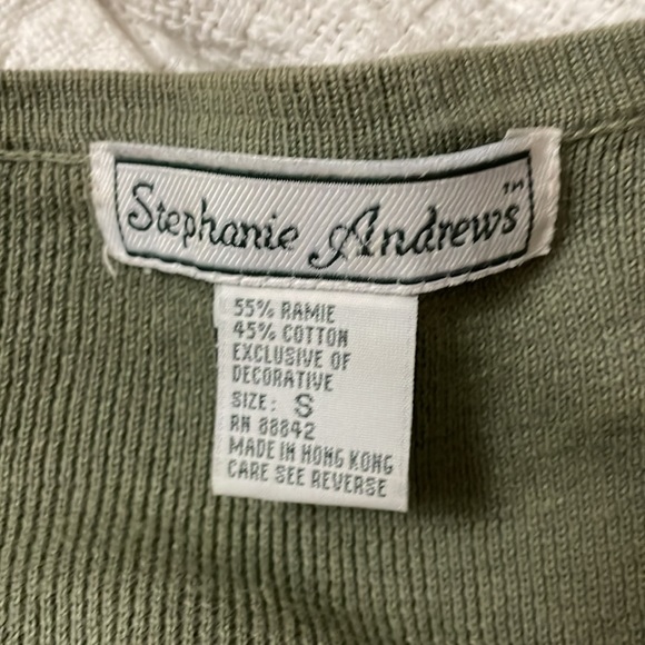 Sweater - Picture 5 of 5